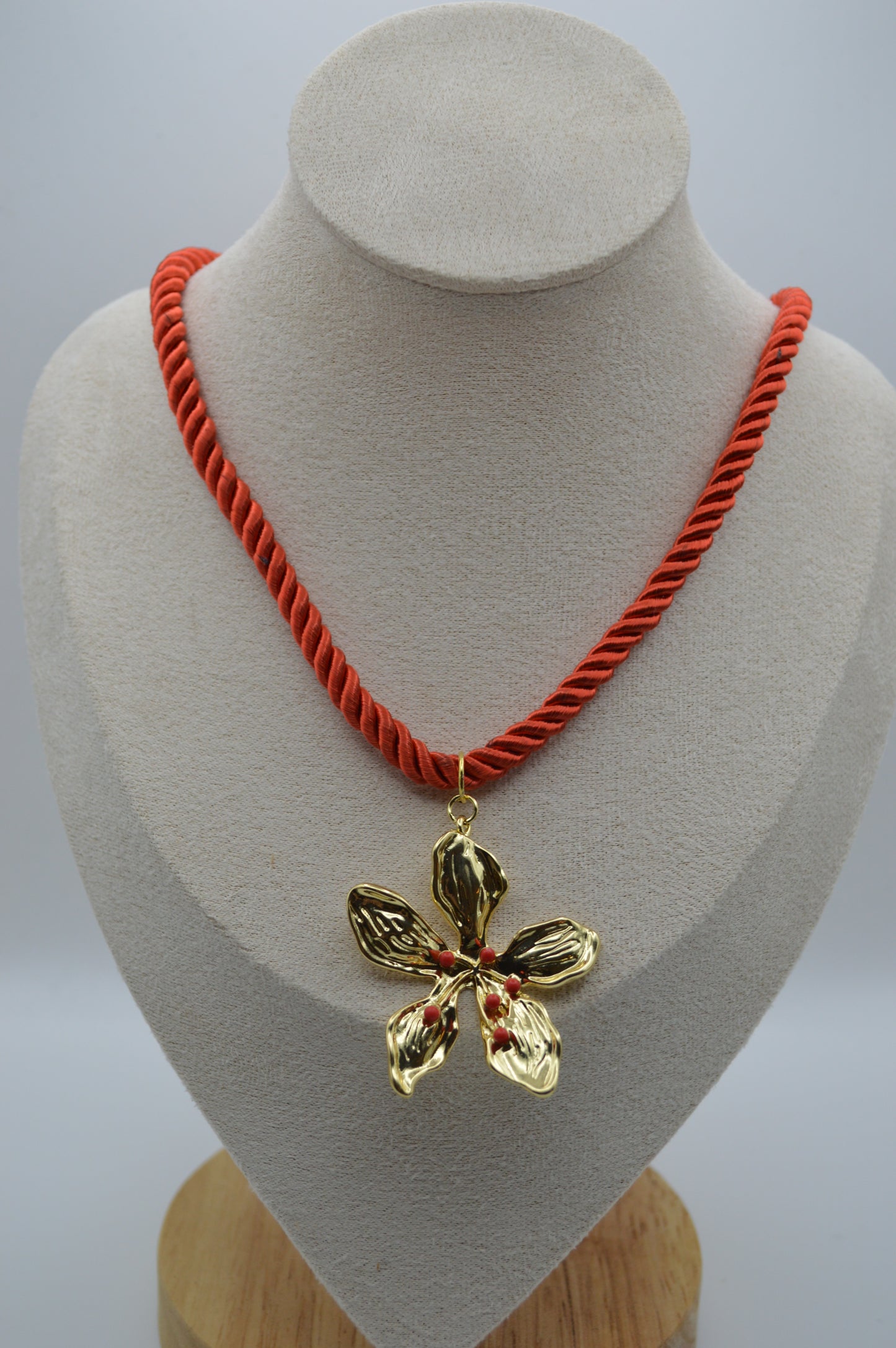 Briza Roja Necklace