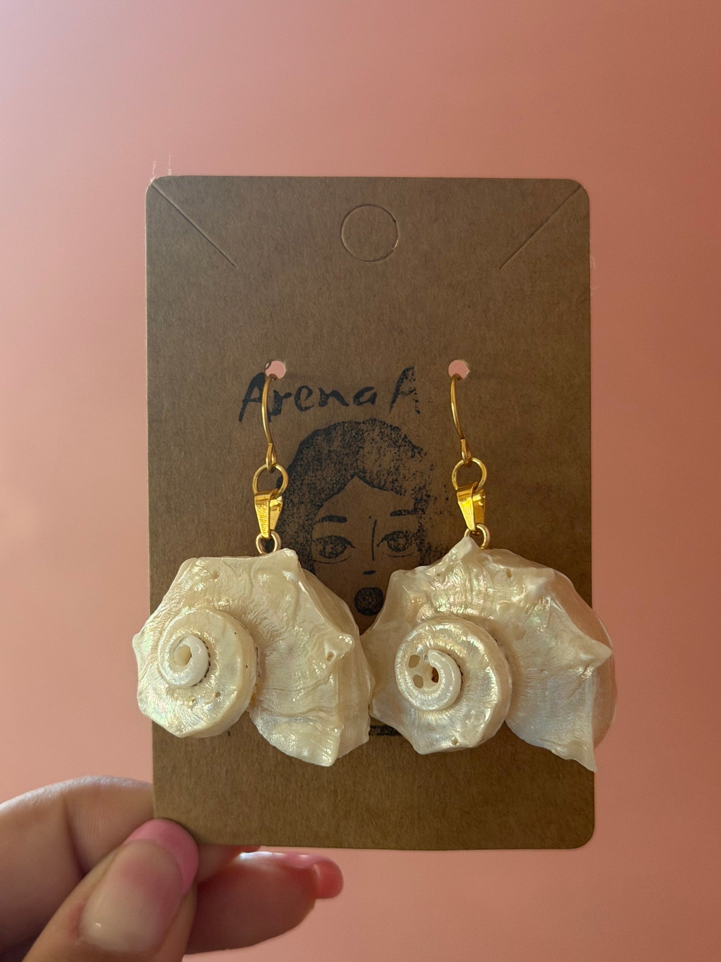 Conchas Oro Earrings