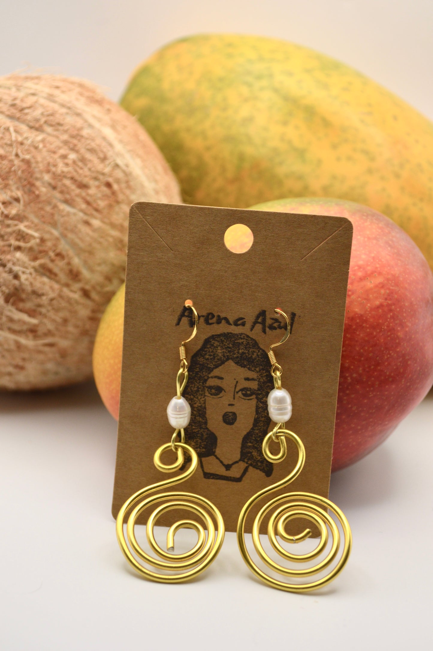 Swirl pearl earrings