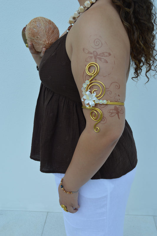 Flor Opal Cuff